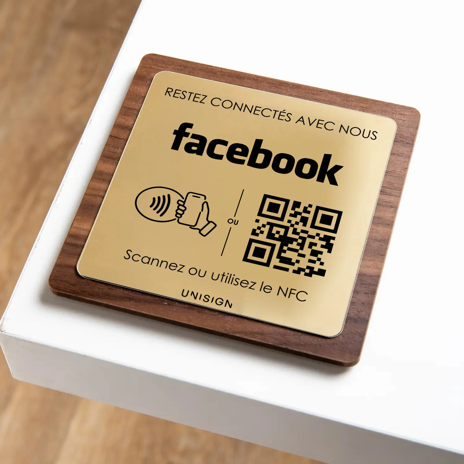 Plaque NFC Facebook
